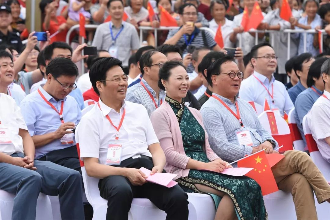 到人民中去！ | 省文联文艺志愿服务活动走进舒茶(图3)