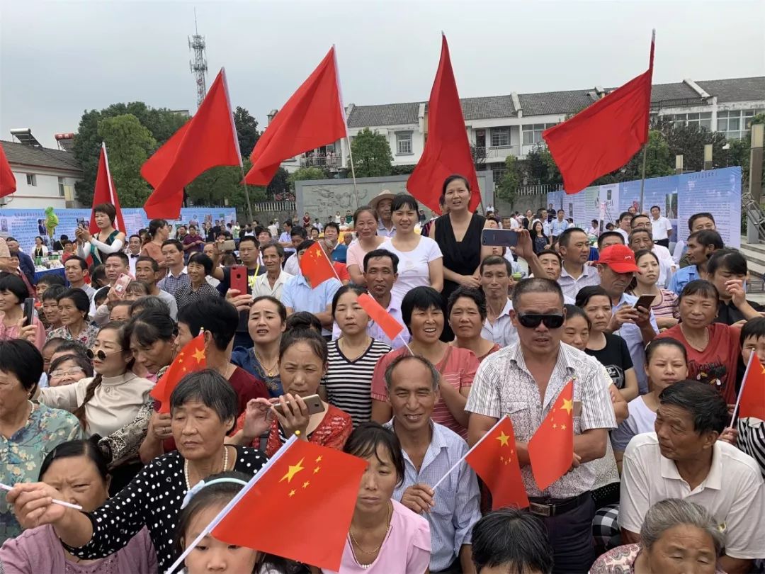 到人民中去！ | 省文联文艺志愿服务活动走进舒茶(图25)