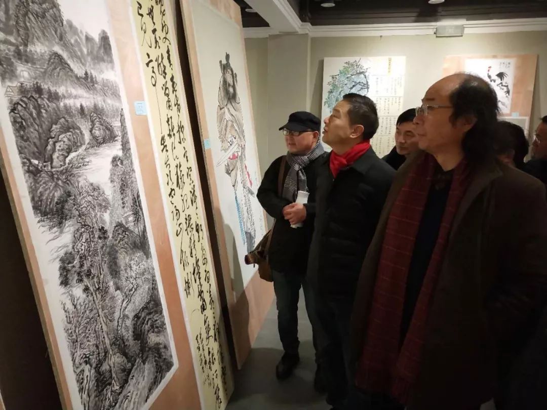 安徽省书协文艺志愿服务分队走进阜南、利辛、萧县开展"送文化年货"活动。(图20)
