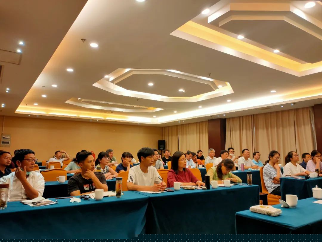 文艺进万家 健康你我他 | 省书协新文艺业态工作委员会在合肥举办书法公益大讲堂(图2)