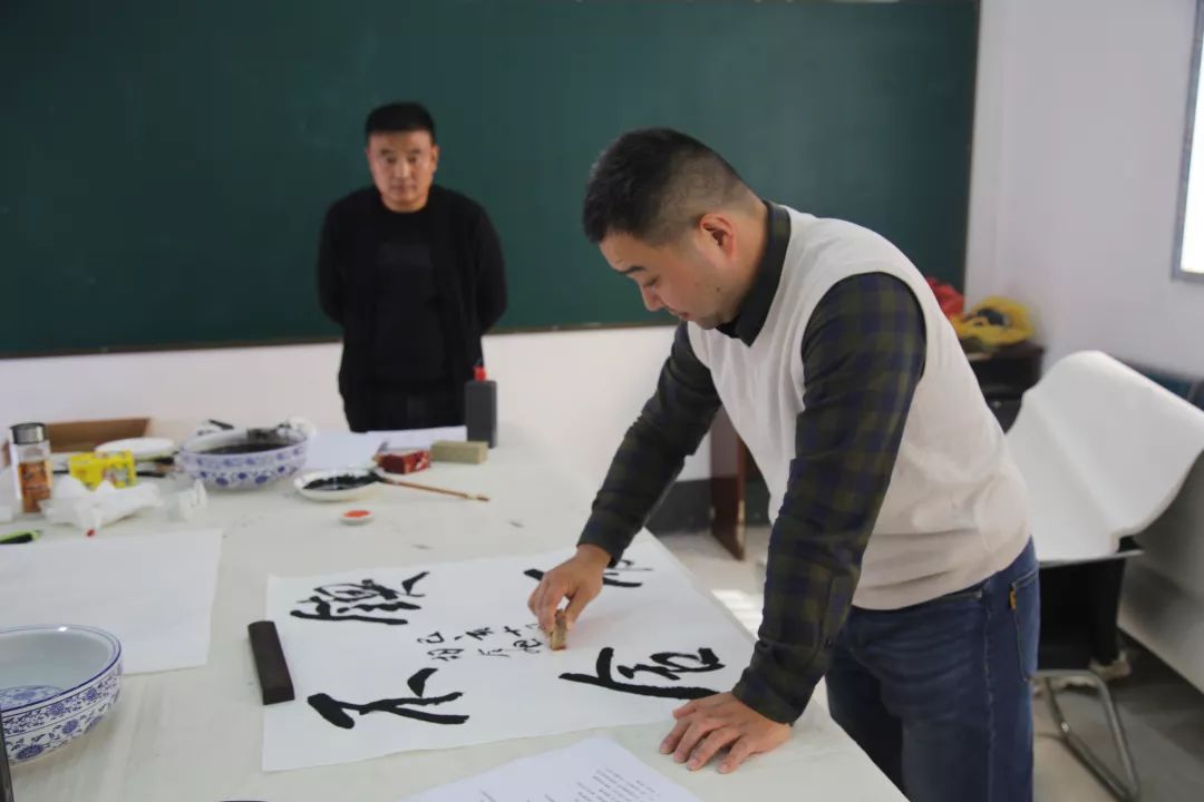 墨舞传文脉，书香盈校园——省书协新文艺业态工作委员会赴涡阳县书开展书法进校园活动(图11)