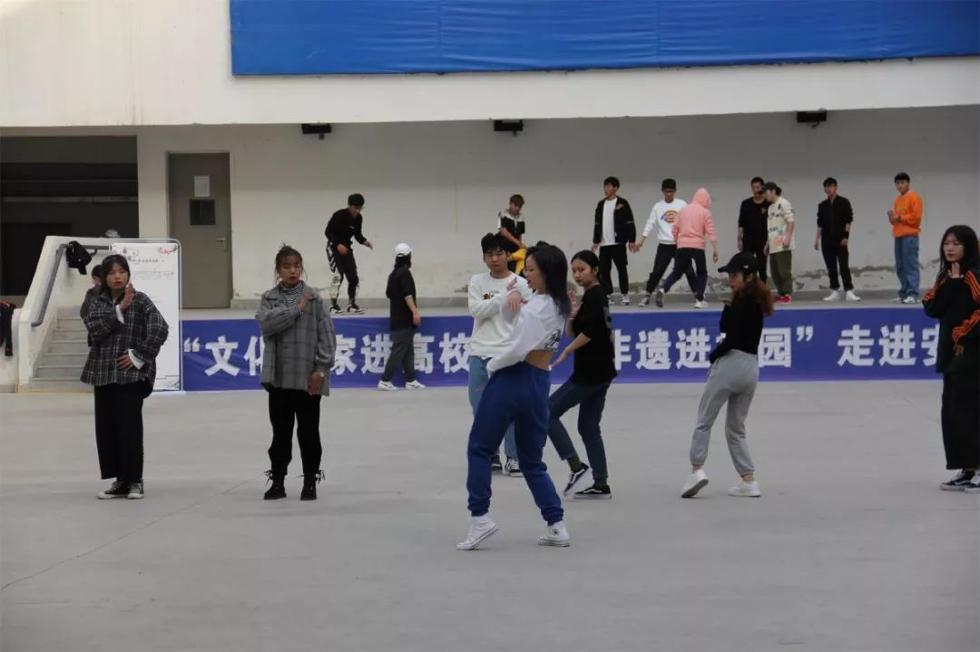 文艺名家进高校——省文联文艺小分队走进安徽理工大学(图15)