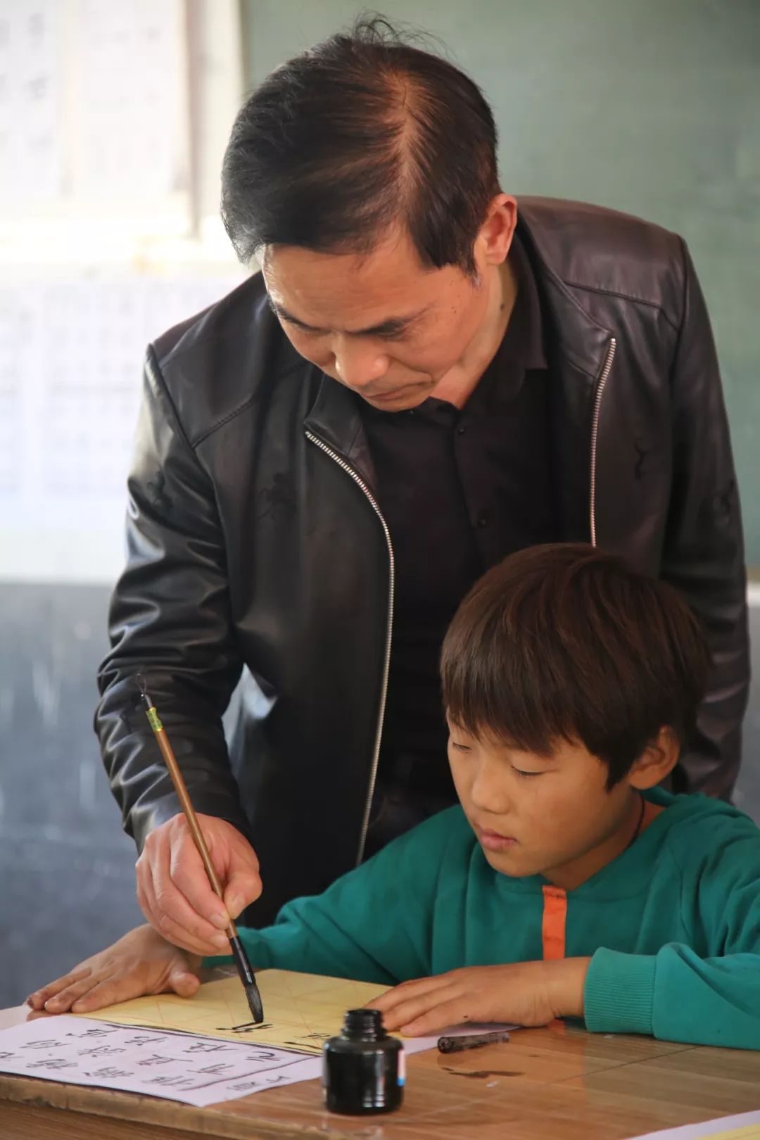 墨舞传文脉，书香盈校园——省书协新文艺业态工作委员会赴涡阳县书开展书法进校园活动(图7)