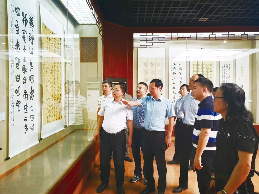 “庆祝中华人民共和国成立70周年——合肥市第六届书法大展”在亚明艺术馆开幕(图7)