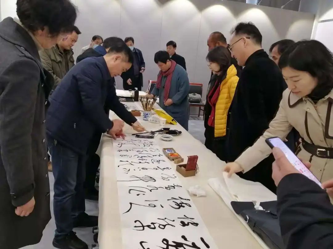 传承红色文化 携手共迎小康｜苏皖两省六市书画展在蚌埠开幕(图8)